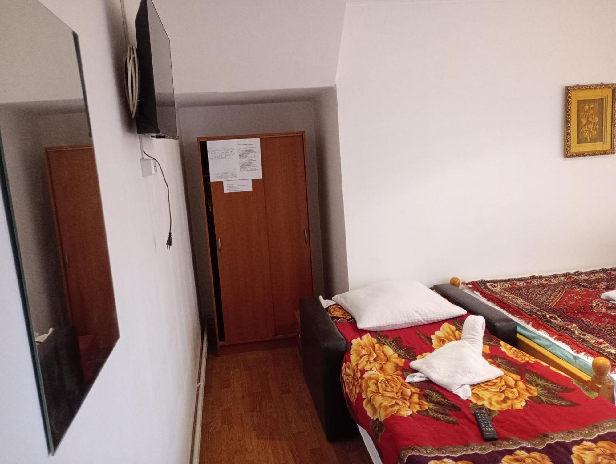 Pensiunea Irina 1 Si 2 Zărneşti Exterior foto
