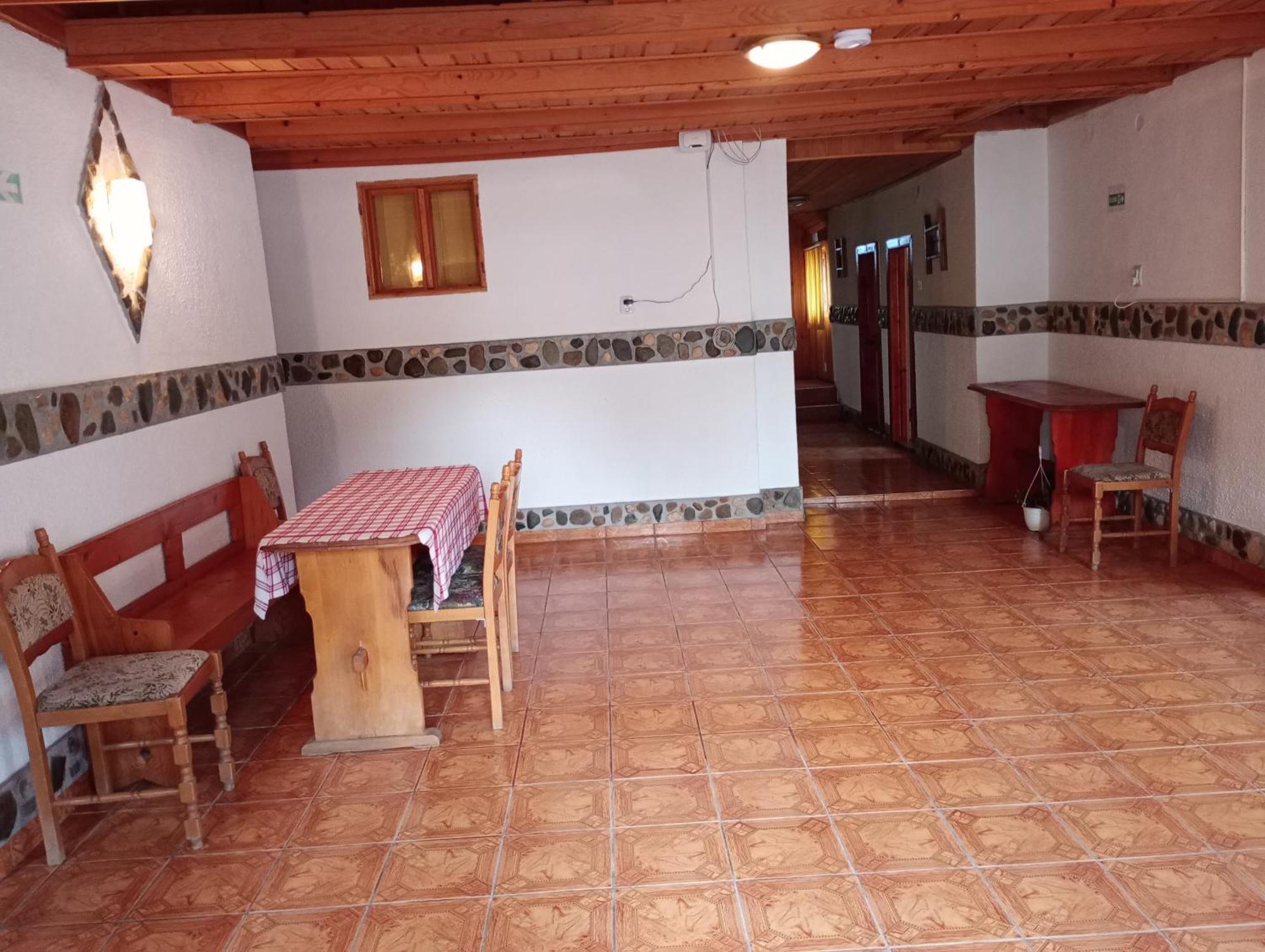 Pensiunea Irina 1 Si 2 Zărneşti Exterior foto